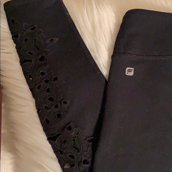 Fabletics leggings with floral design on left leg - Picture 3 of 3